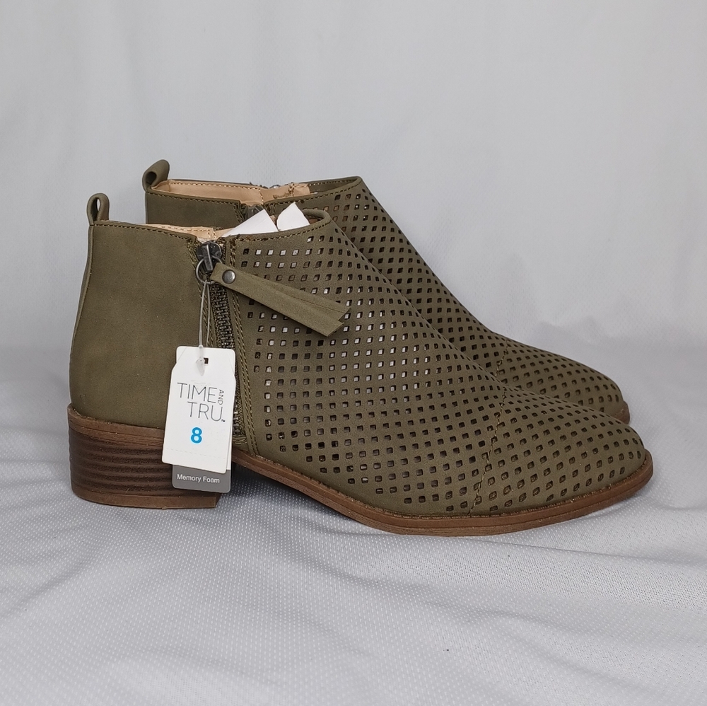 Ankle Boots/Booties, Time and Tru, Green Olive Size 8, NWT
